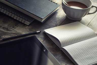 意甲媒体热议：德比之战最后时刻阿莱格里选择用巴特萨吉顶替埃斯图皮尼安首发，太对了